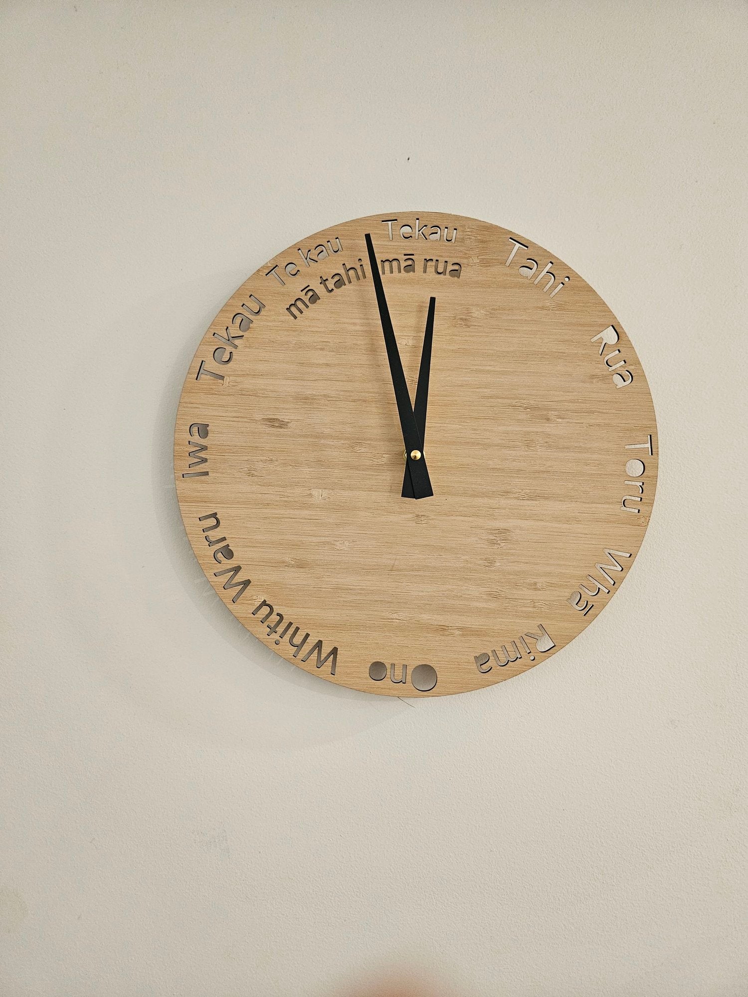 Clock - Te Reo Maori – Green River Creations