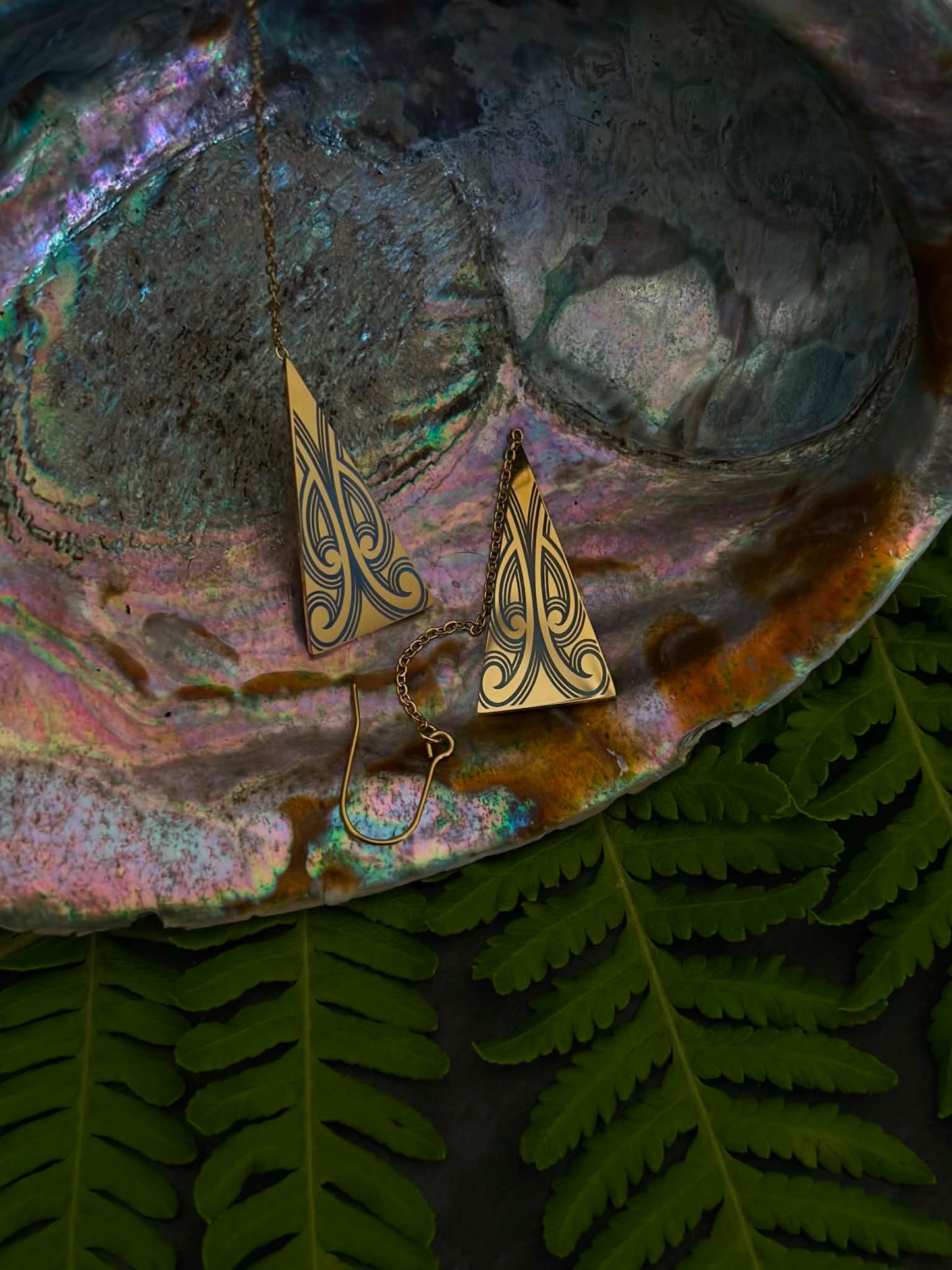 Rerehua Hooks