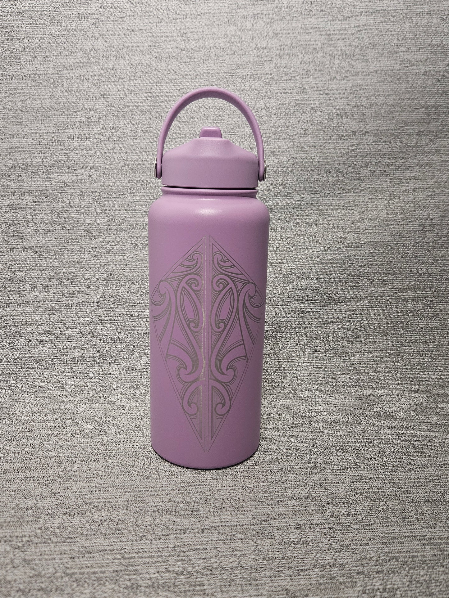 Arawai Drink Bottle with Sipper Lid